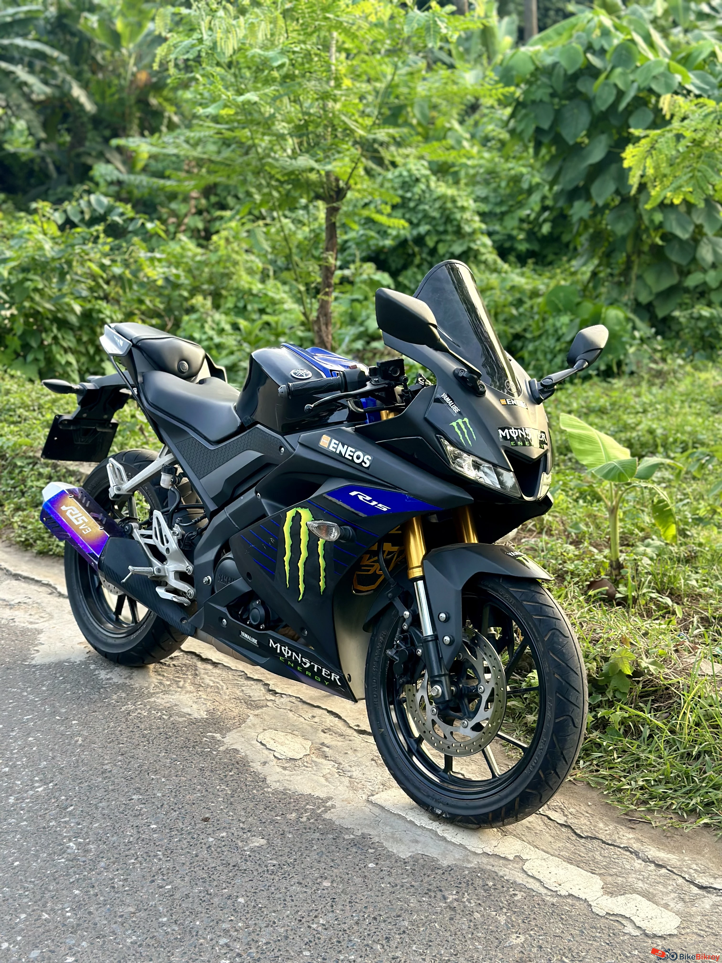 Yamaha R15 V3